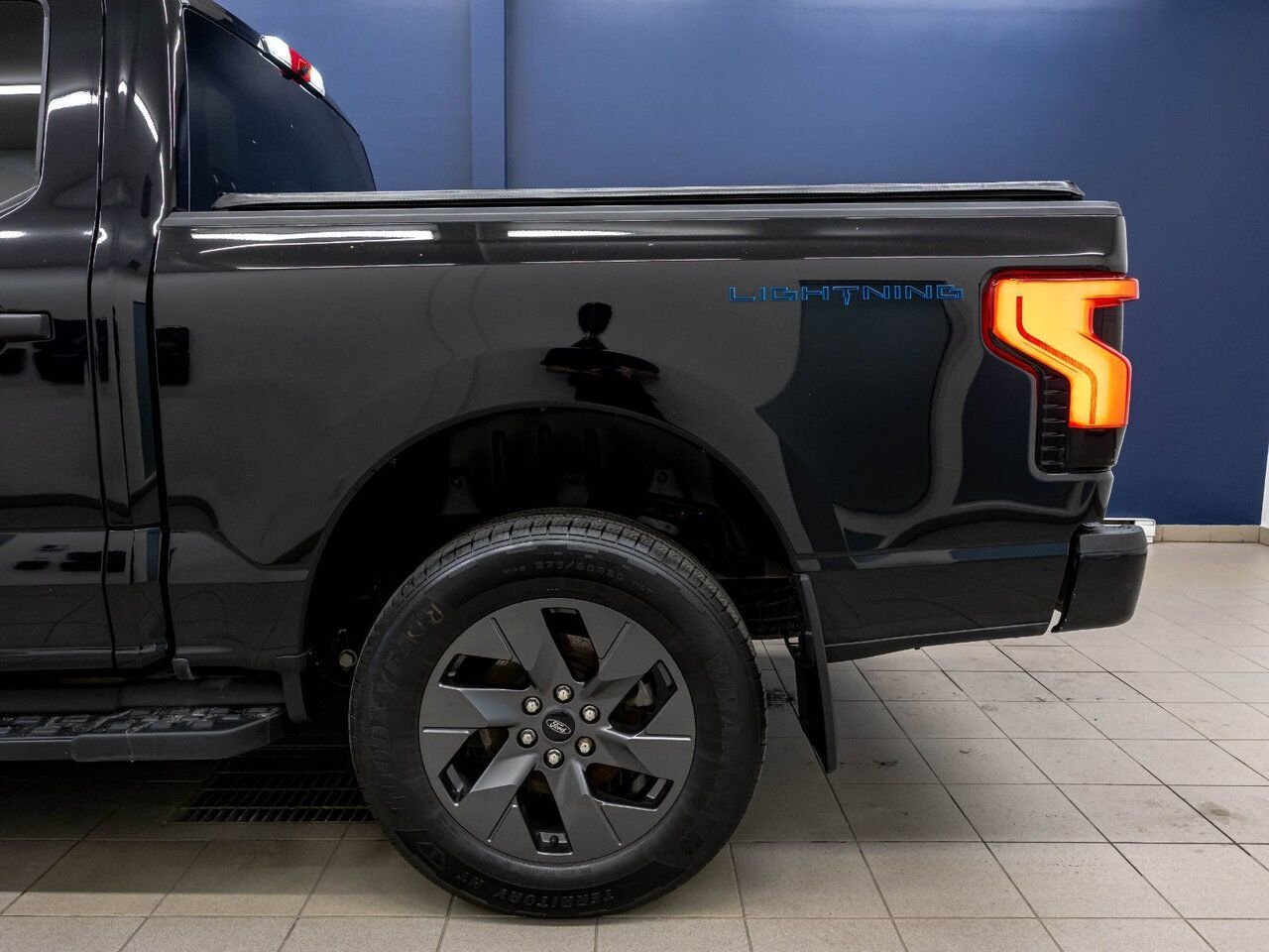 Ford F-150 Lightning XLT CREW 4X4 *SIEGES CHAUF* CAM 360 *CHARGE RAPIDE 2024 Noir Saint-Jérôme - photo #28
