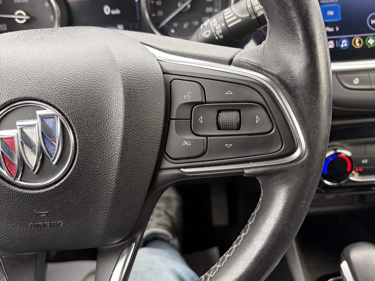2020 BUICK ENCORE GX PREFERRED Privilégiée 4 portes TI Grey Ottawa & Gatineau - photo #6