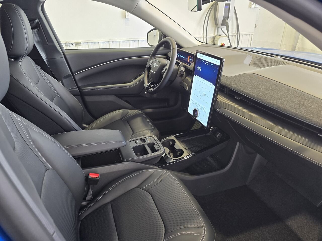 2026 Ford Mustang Mach-E Velocity Blue Metallic Châteauguay - photo #7