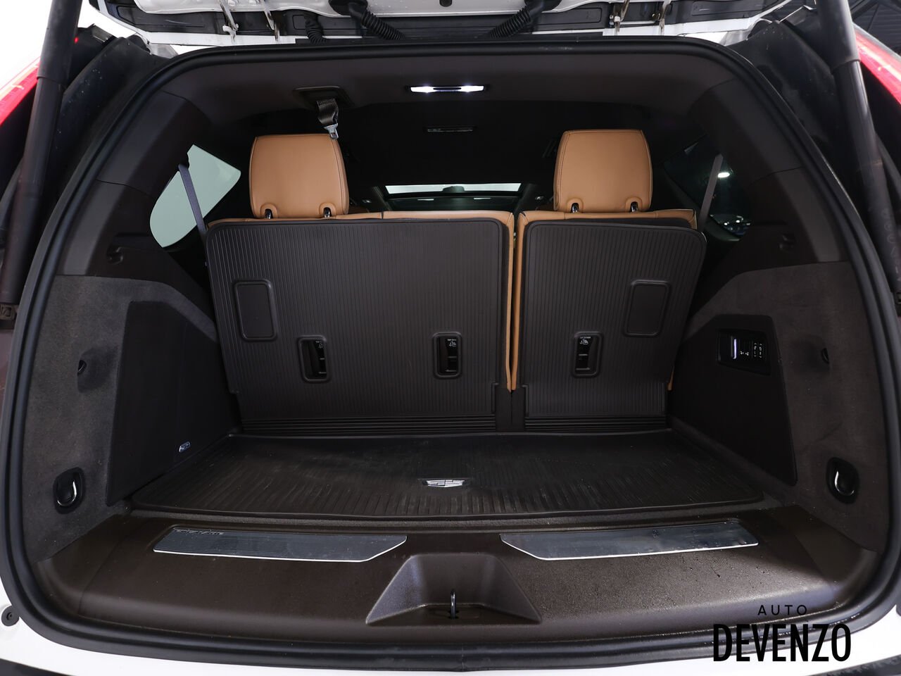 Cadillac Escalade 2022 Blanc Saint-Eustache - photo #24