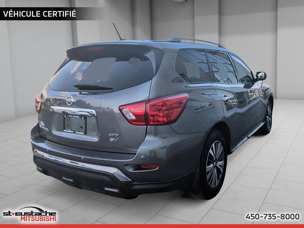 2017 Nissan Pathfinder Grey Saint-Eustache - photo #3