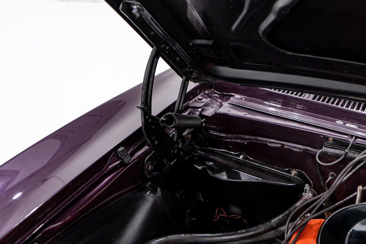 Chevrolet Camaro PRIX EN USD Convertible Beautifully presented from former Restoration 1967 mauve Montréal - photo #18