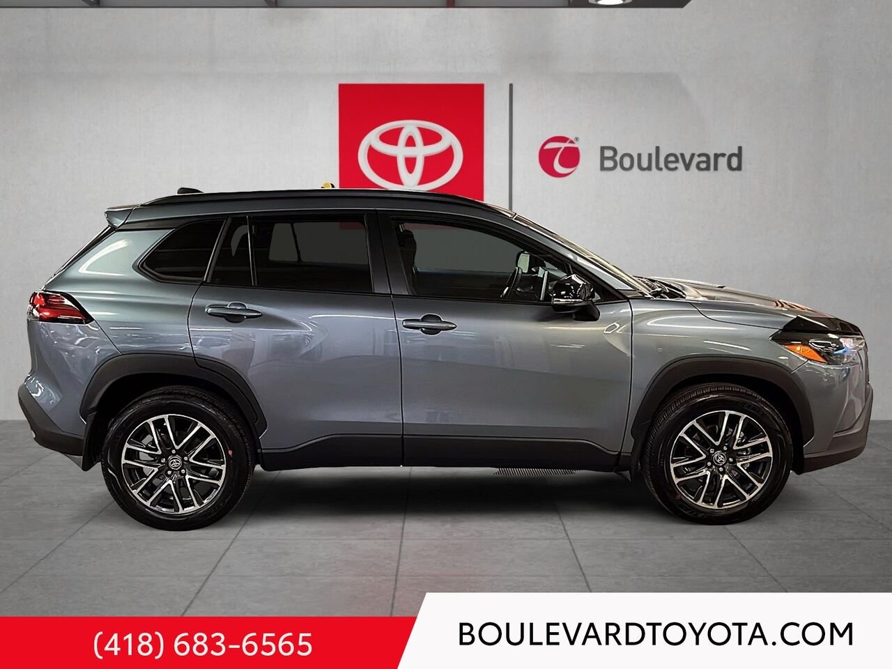 Toyota Corolla Cross 100590A-66 | LE, AWD 2026 Bleu Québec - photo #2