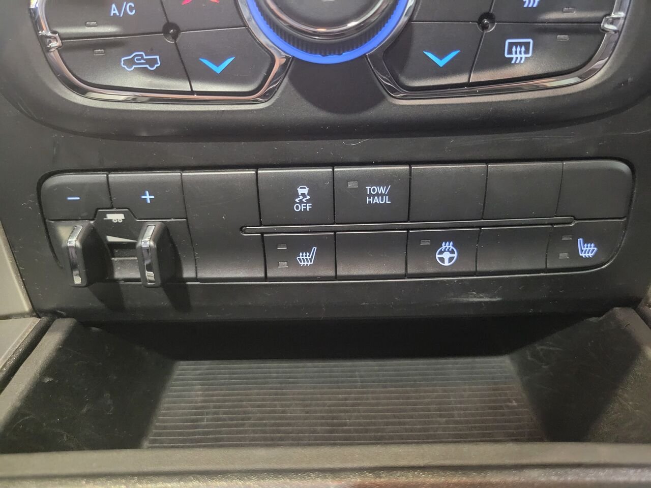 2019 Ram 1500 Classic Black  - photo #24