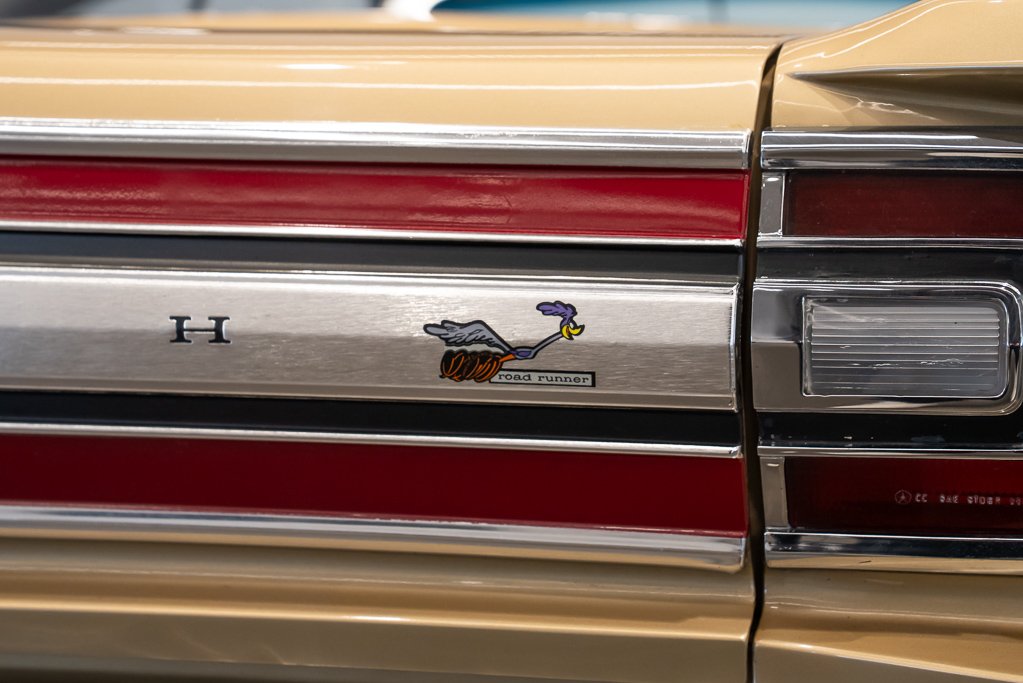 Plymouth Road Runner 1968 Beige Montréal - photo #59