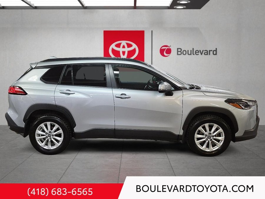 Toyota Corolla Cross LE, AWD 2023 Argent