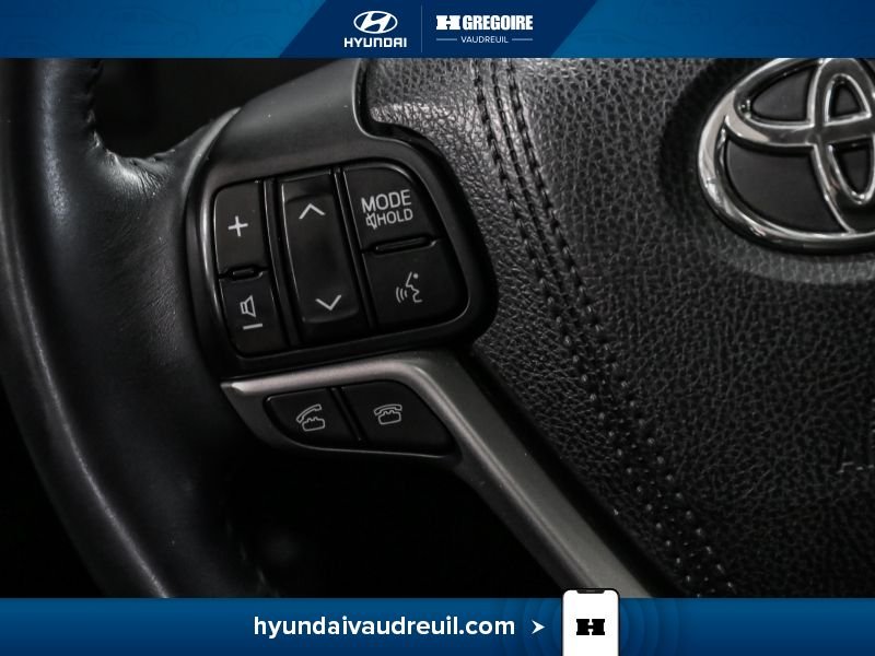 2016 Toyota Highlander Black Laval - photo #22