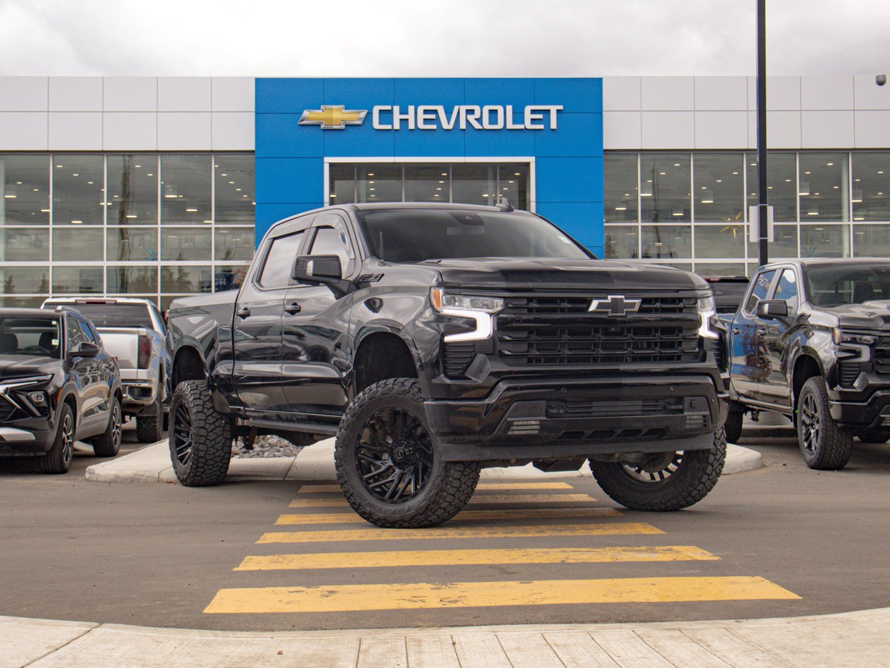 2024 Chevrolet Silverado 1500 4WD Crew Cab 147 RST Black Sherwood Park - photo #1