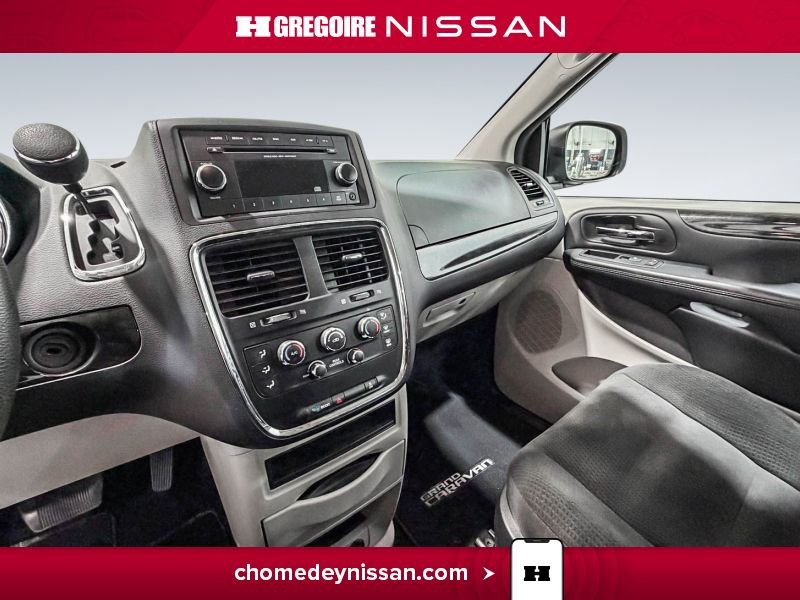 2017 Dodge GR Caravan Grey Saint-Eustache - photo #19