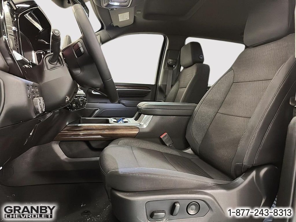 CHEVROLET Silverado 2500HD K2500 HD SILVERADO CREW CAB LT L/BOX DURAMAX (1LT) | B26-0669 2026 NOIR Granby - photo #9