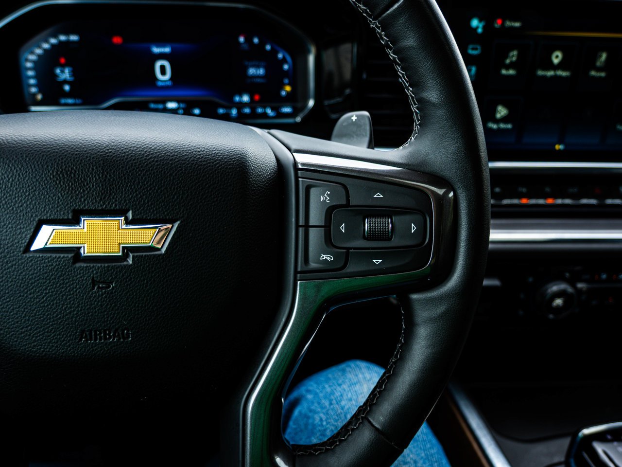 2024 Chevrolet Silverado 1500 4WD Crew Cab 147 High Country Red Sherwood Park - photo #25