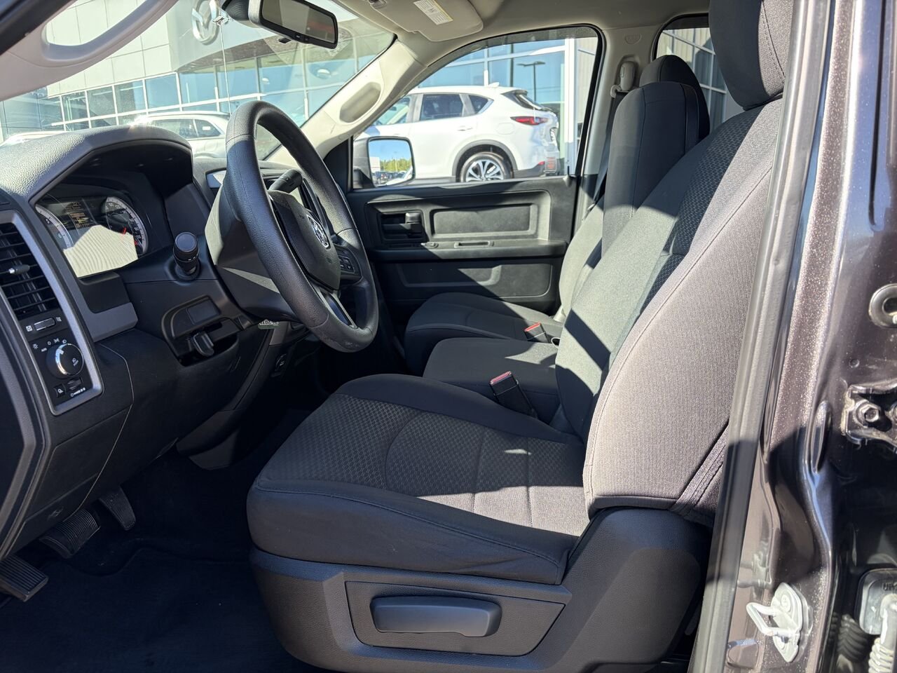 2019 Ram 1500 Classic gray Notre-Dame-des-Prairies - photo #2