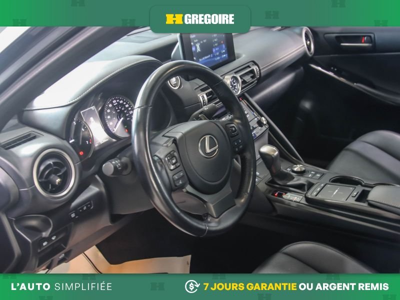 Lexus IS 2022 Gris Laval - photo #22