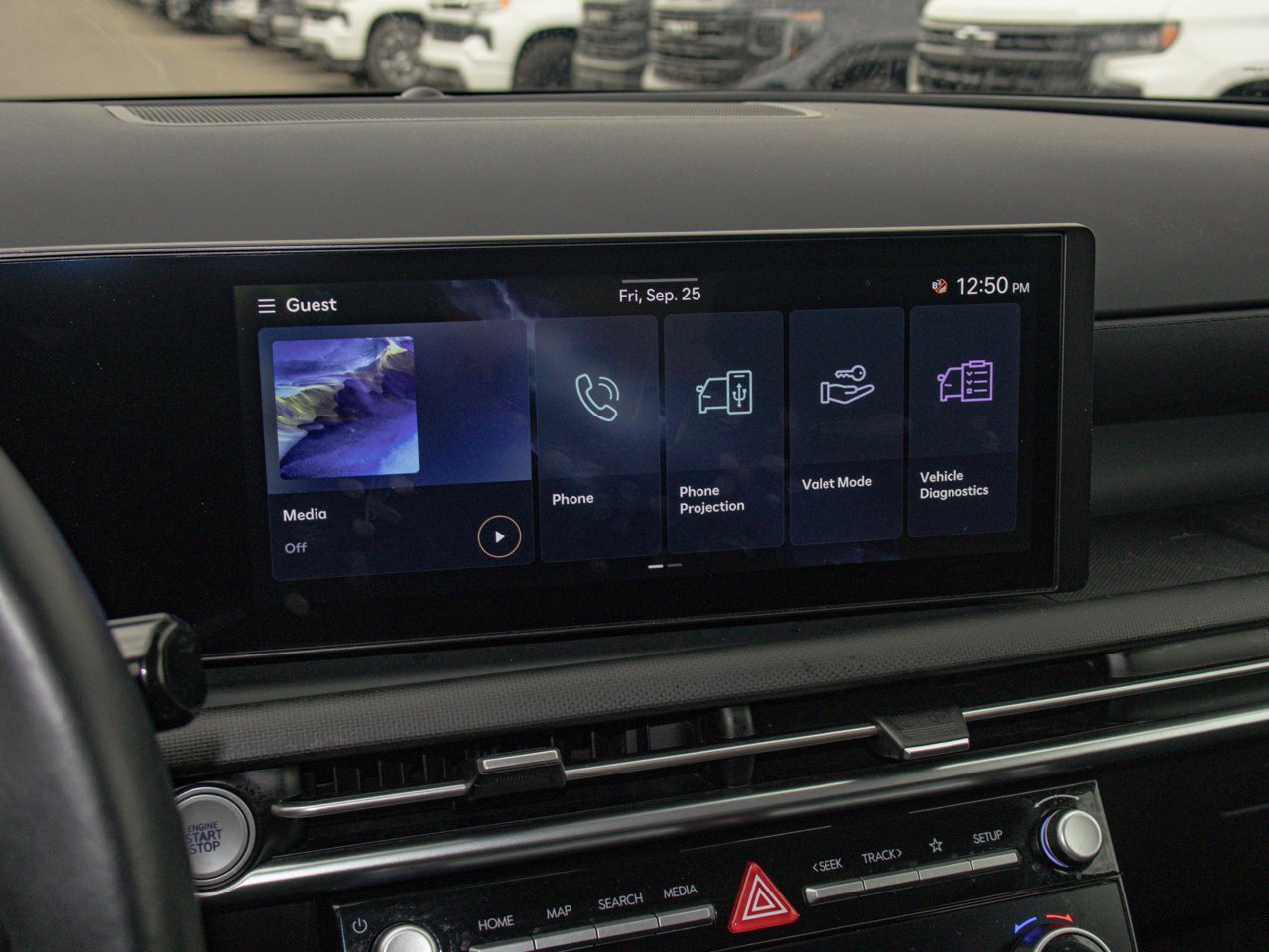 2025 Hyundai Tucson Preferred AWD Grey Sherwood Park - photo #25