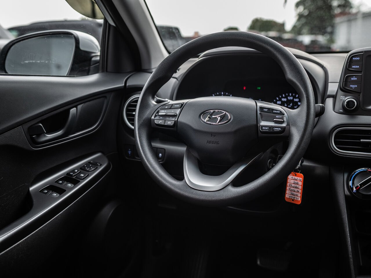 2020 Hyundai Kona White Sainte-Julienne - photo #24