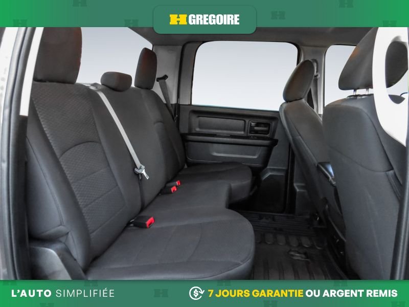 2019 Ram 1500 Grey Saint-Eustache - photo #26