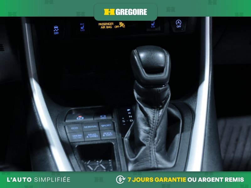 Toyota Rav 4 822627 | XLE AWD AUTO AC MAGS TOIT CAM RECULE BLUETOOTH 2021 Rouge Laval - photo #21
