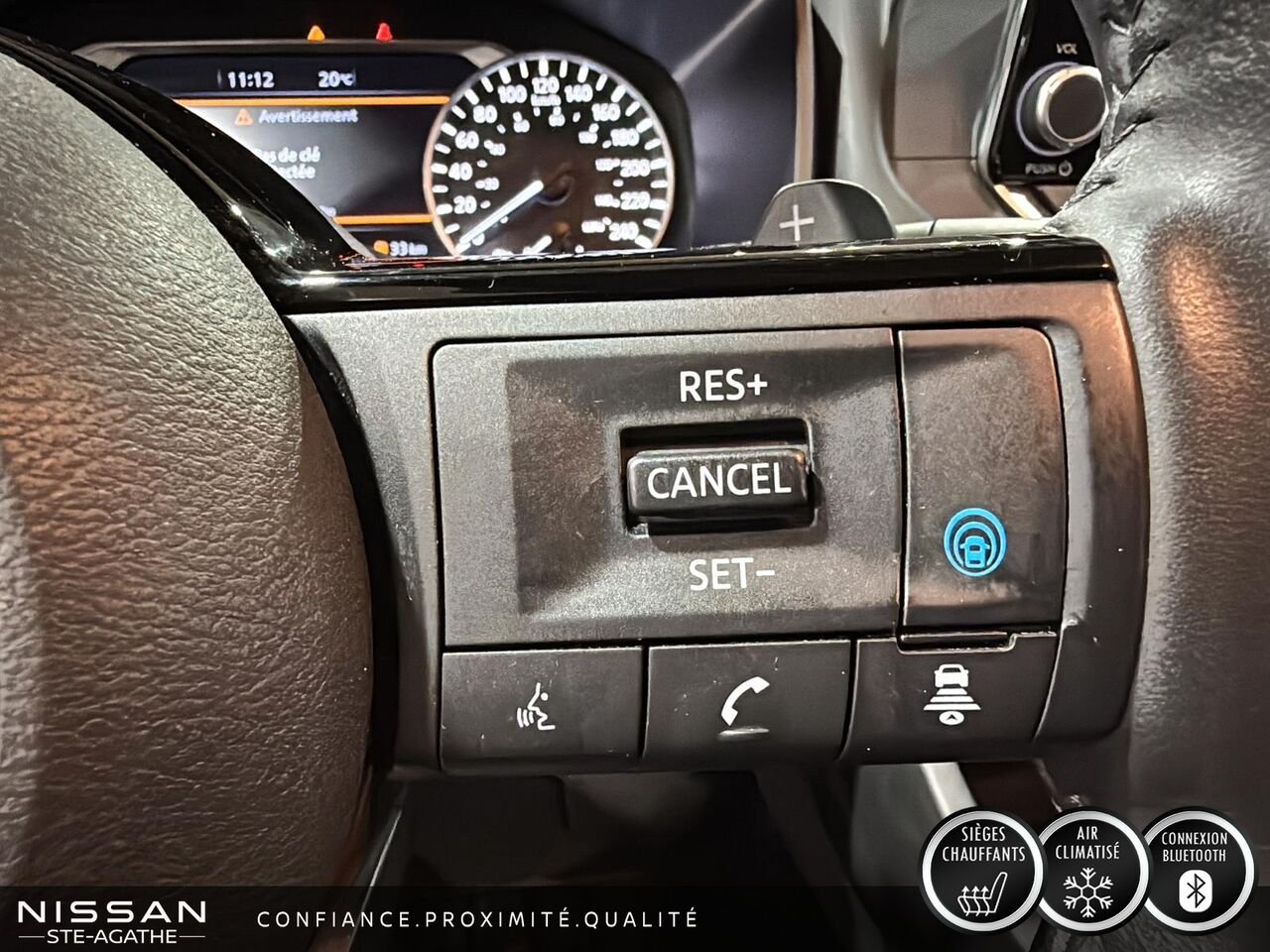 Nissan Rogue SV TI | SEULEMENT 27 125 KM | ENSEMBLE TOIT OUVRANT | SIÈGES CHAUFFANTS 2023 Blanc Saint-Jérôme - photo #17
