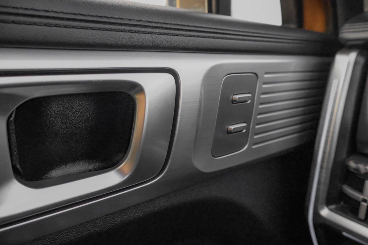 2024 Hyundai Santa Fe Luxury AWD Bronze Sherwood Park - photo #16