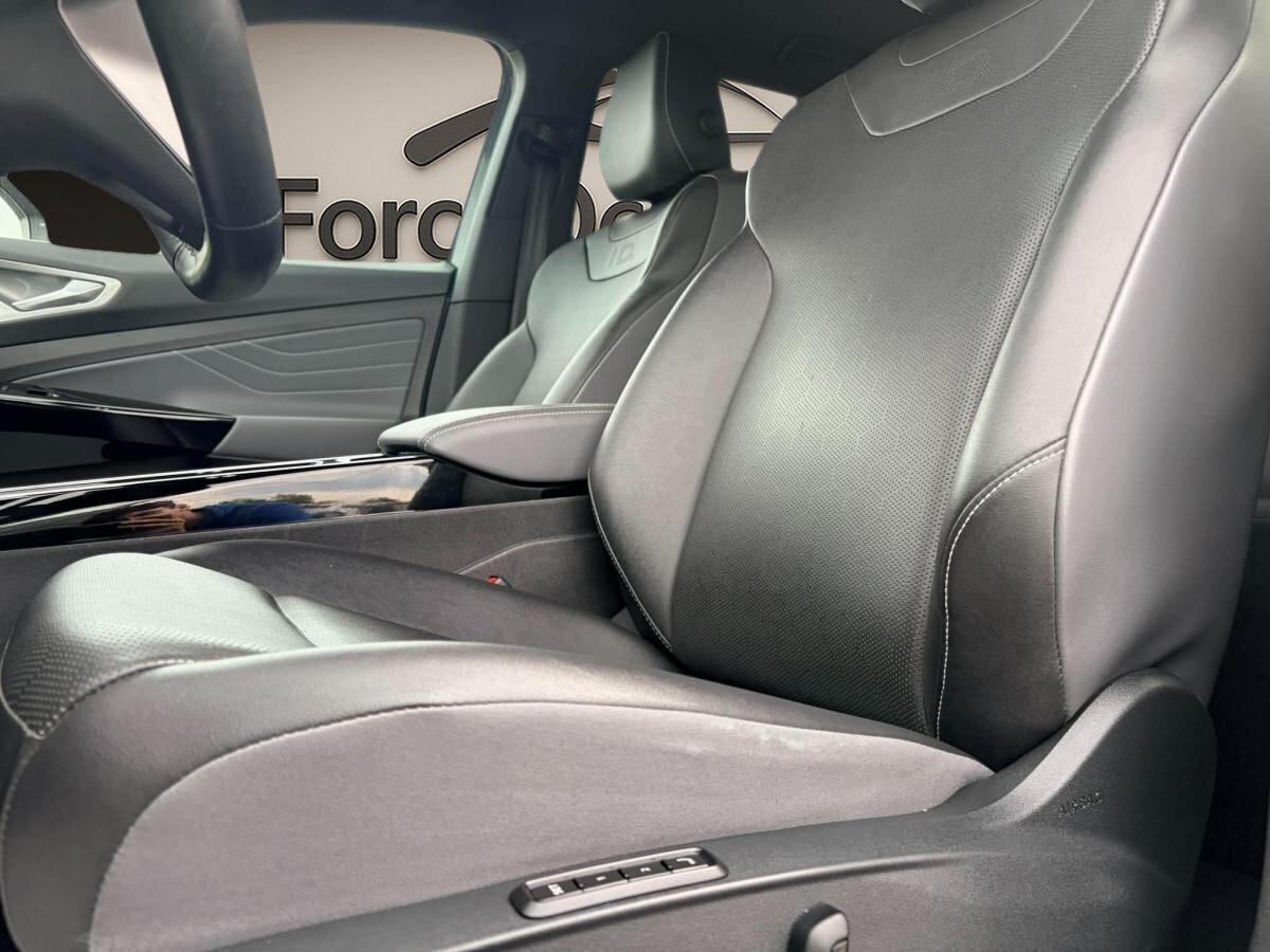 2023 Volkswagen ID.4 White  - photo #11