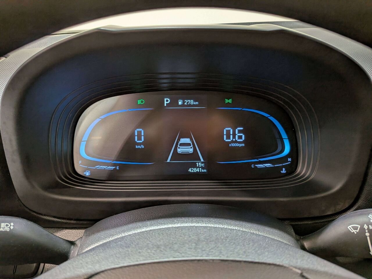 2023 Hyundai Venue Essential IVT Black Val-David - photo #16