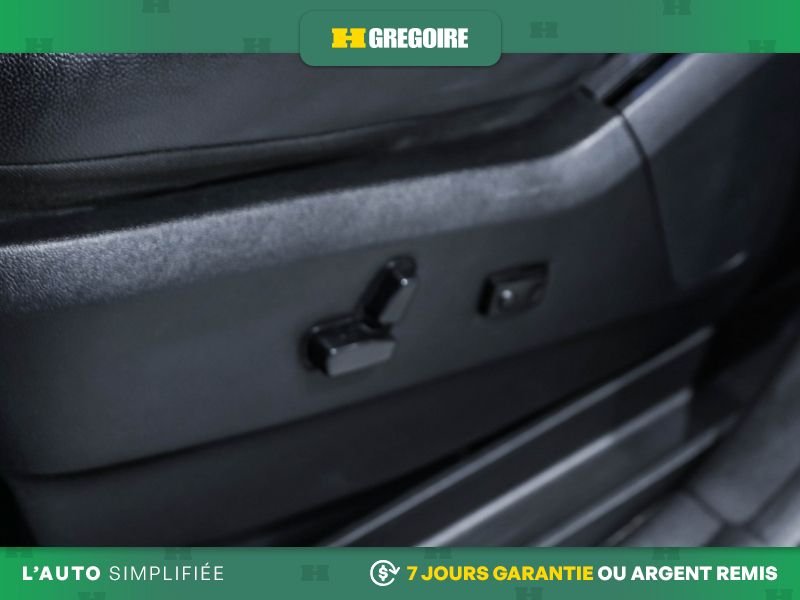 Dodge GR Caravan 822057 | GT AUTO AC MAGS CUIR NAV CAM RECULE 2020 Blanc Laval - photo #16