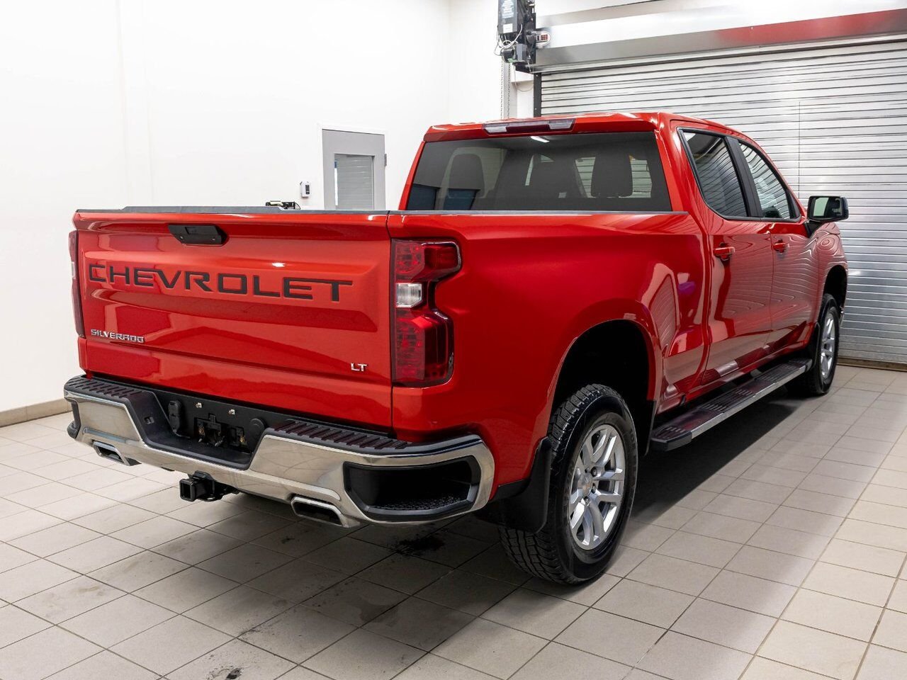 Chevrolet Silverado 1500 LT Z71 CREW V8 4X4 *SIEGES CHAUF* GR. REMORQ *BED 2021 Rouge Saint-Jérôme - photo #5