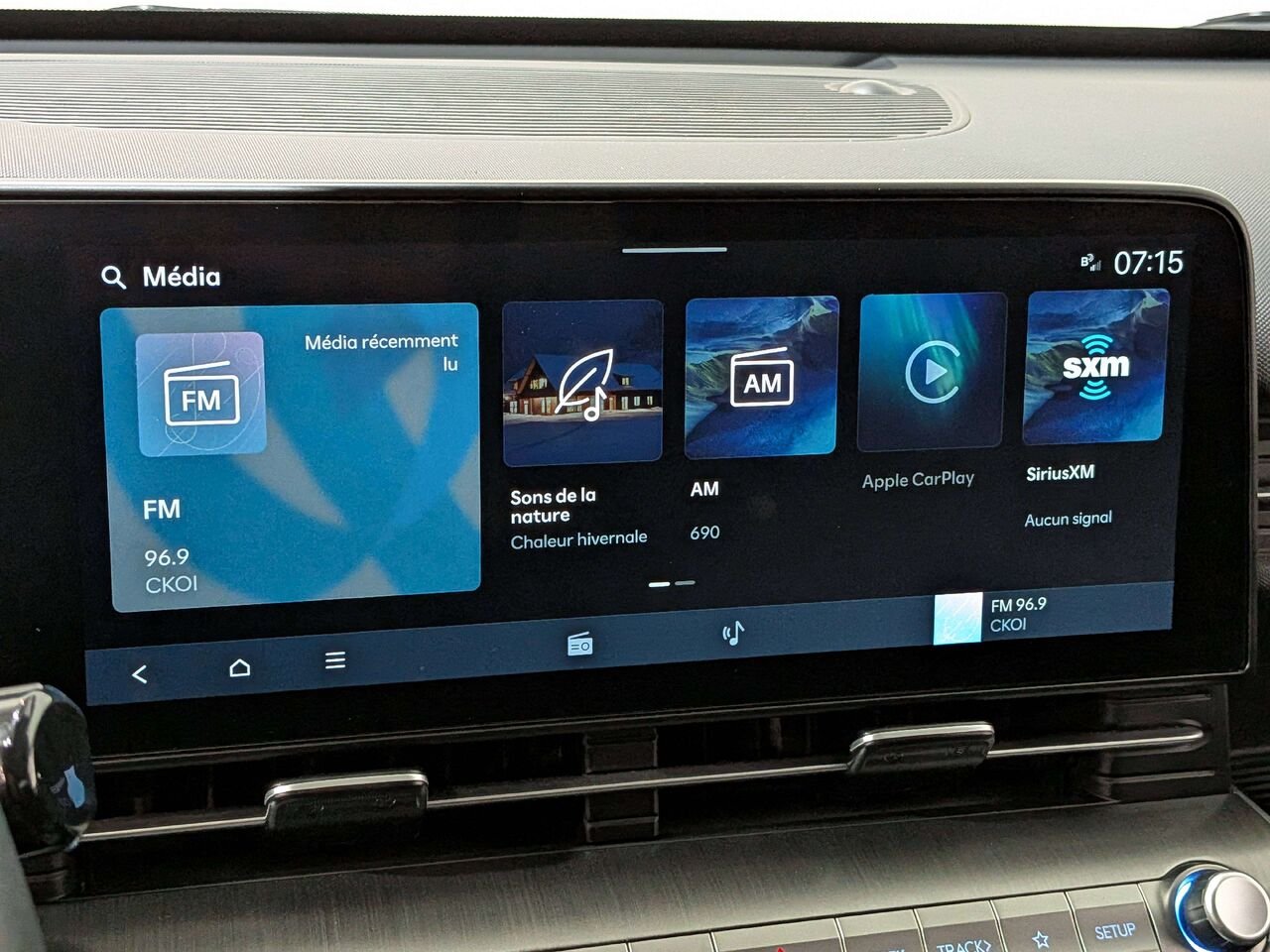 2025 Hyundai Kona 2.0L Preferred AWD Grey Val-David - photo #20