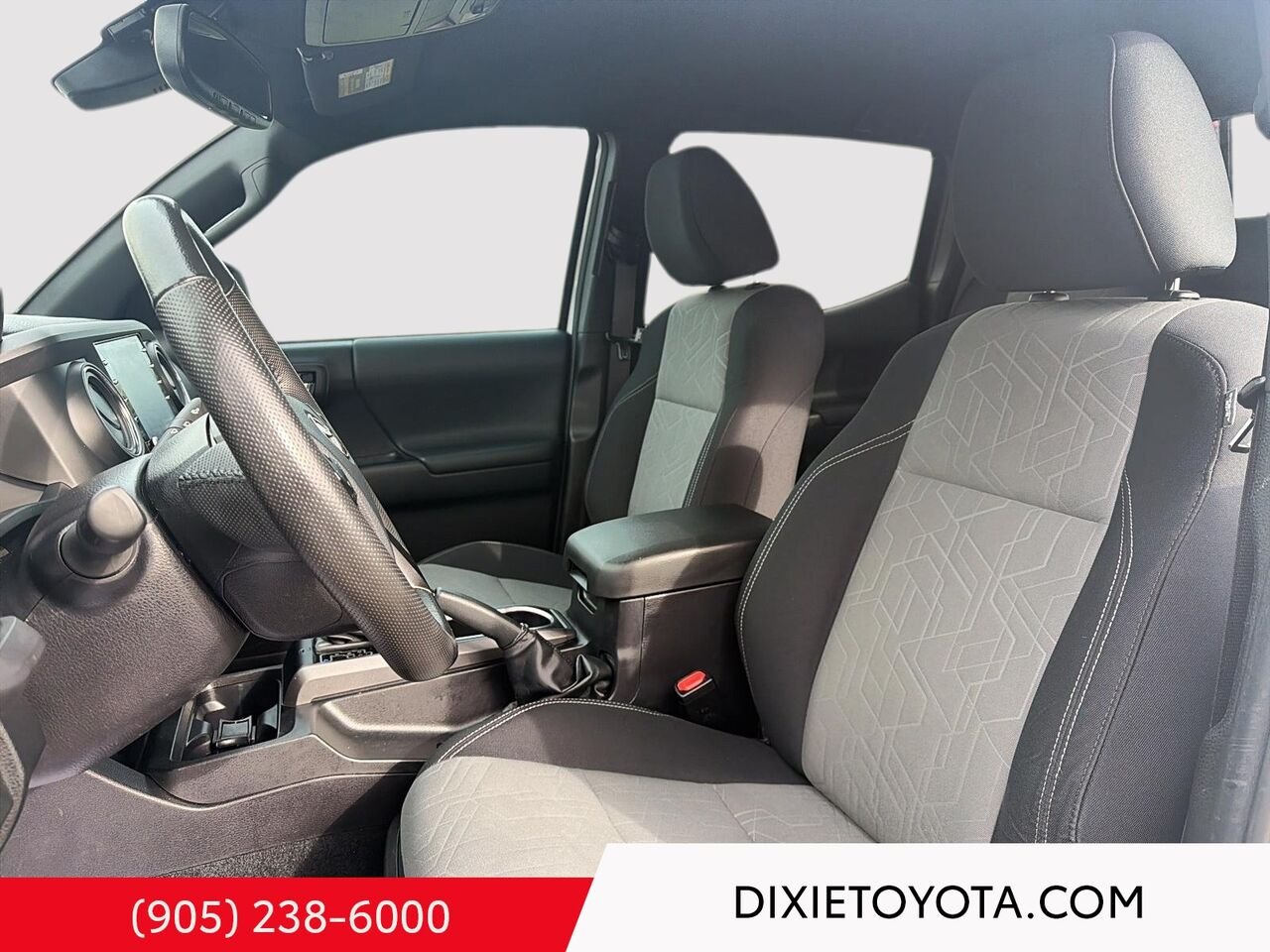 2023 Toyota Tacoma TRD SPORT 4WD / V6 / HEATED SEATS / TOYOTA SAFETY SENSE / CARPLAY AND ANDROID AUTO White Mississauga - photo #8