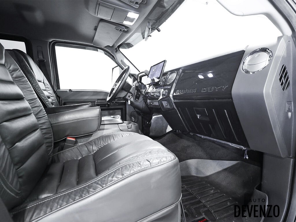 2016 Ford F-650 Grey Saint-Eustache - photo #11
