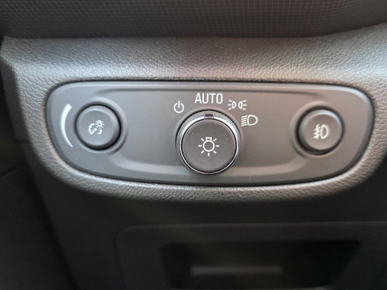 2022 Chevrolet TrailBlazer LT White Mont-Laurier - photo #21