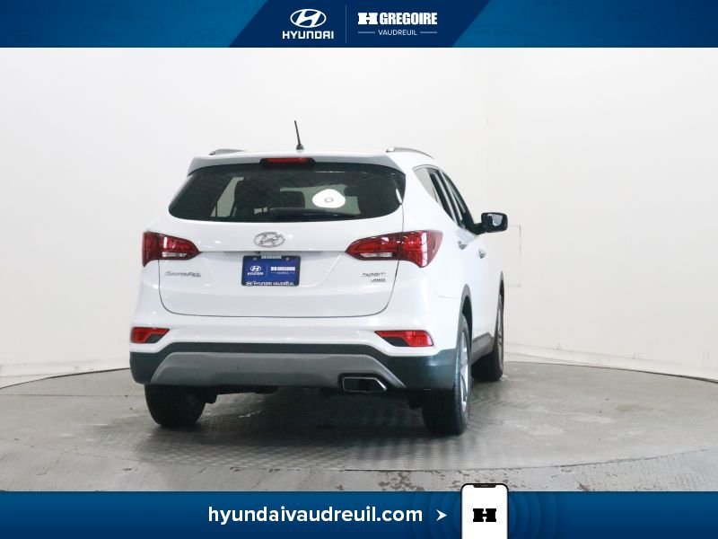Hyundai Santa Fe 2018 Blanc Laval - photo #10