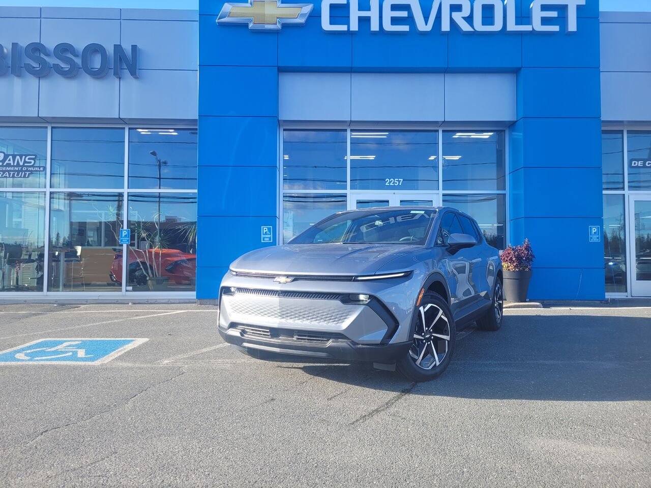 2027 Chevrolet Equinox EV LT1 4 portes avec PCY Sterling Grey Metallic Thetford Mines - photo #0