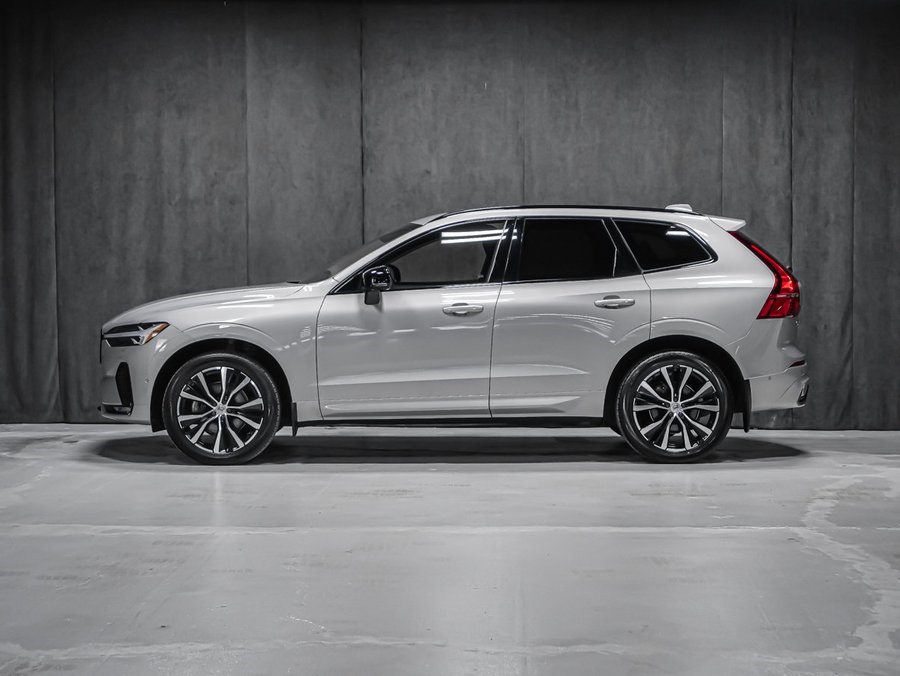 2024 Volvo XC60 B5 PLUS DARK CLIMATE Silver