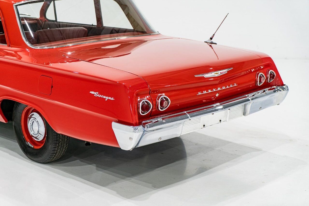Chevrolet Biscayne Unrestored nearly all original parts 1962 Rouge Montréal - photo #6