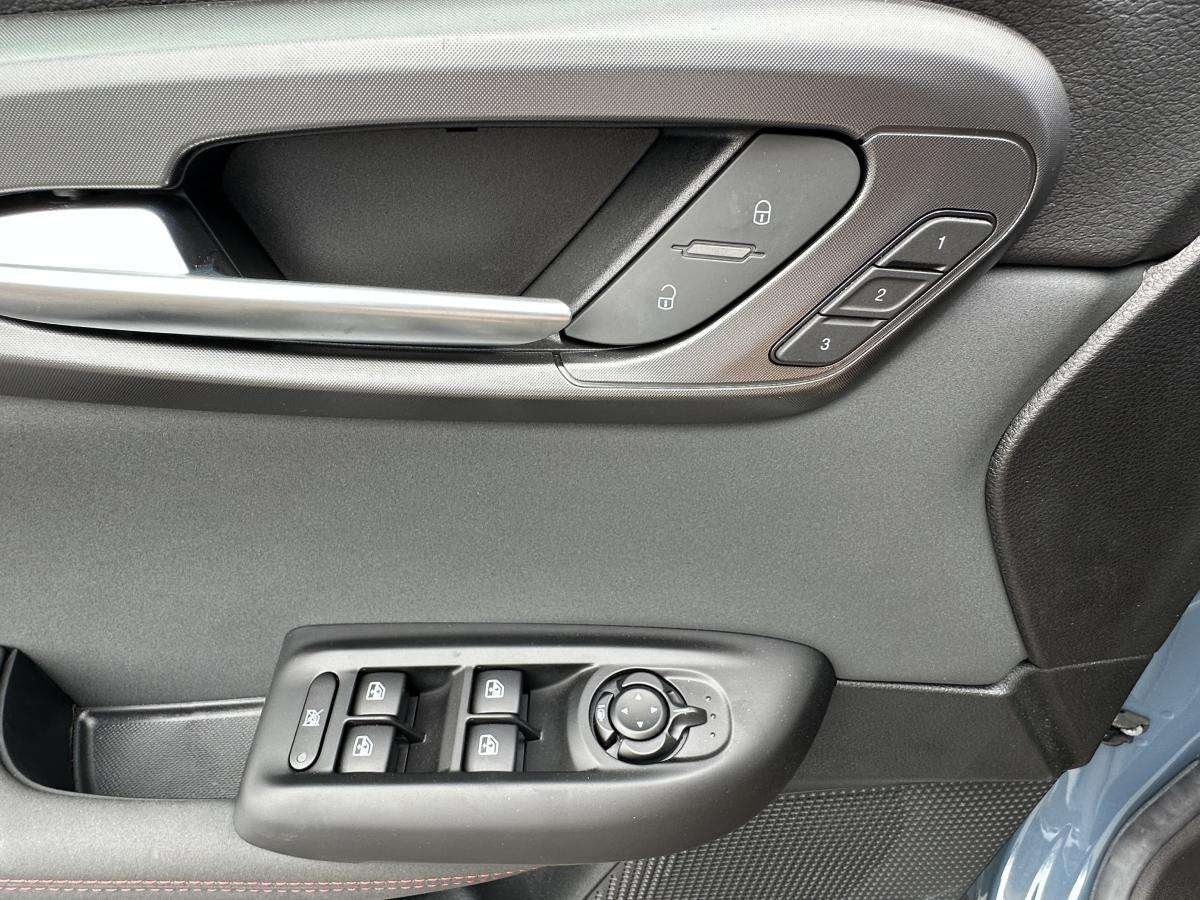 2024 Dodge Hornet Blue Saint-Basile-le-Grand - photo #19