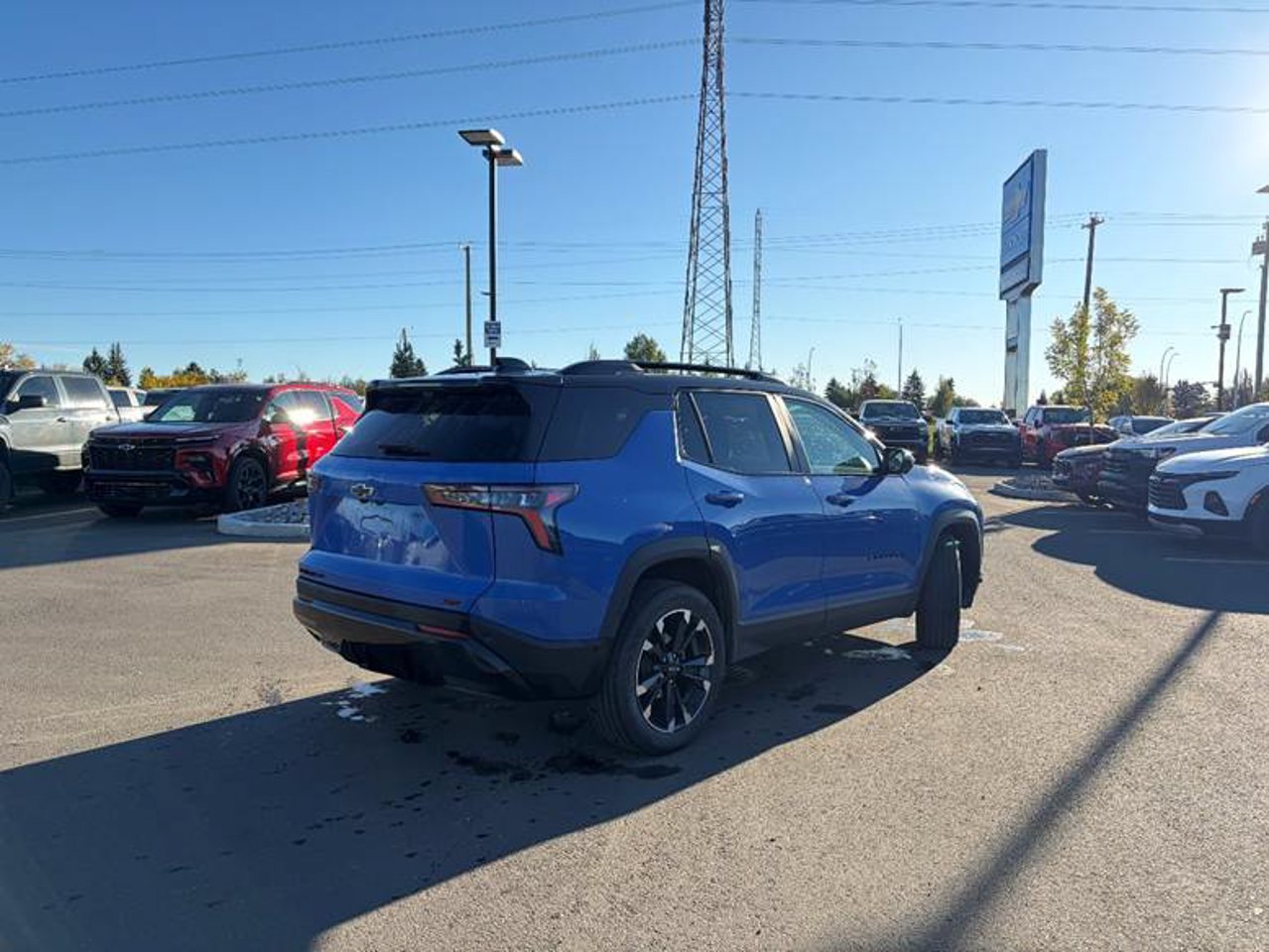 2025 Chevrolet Equinox AWD 4dr RS Blue Sherwood Park - photo #4