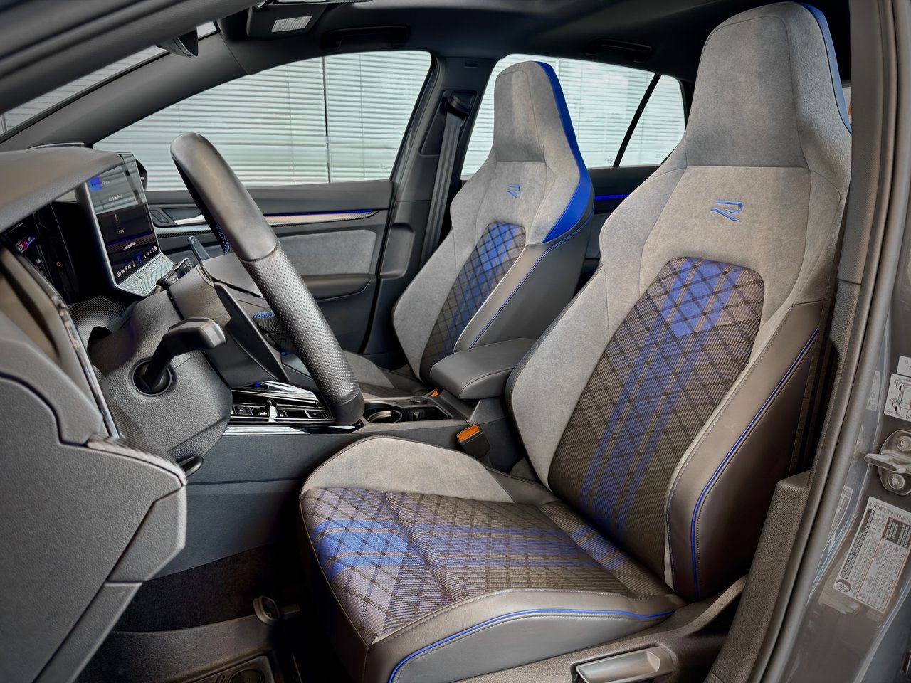 2026 Volkswagen Golf R Notre-Dame-des-Prairies - photo #17
