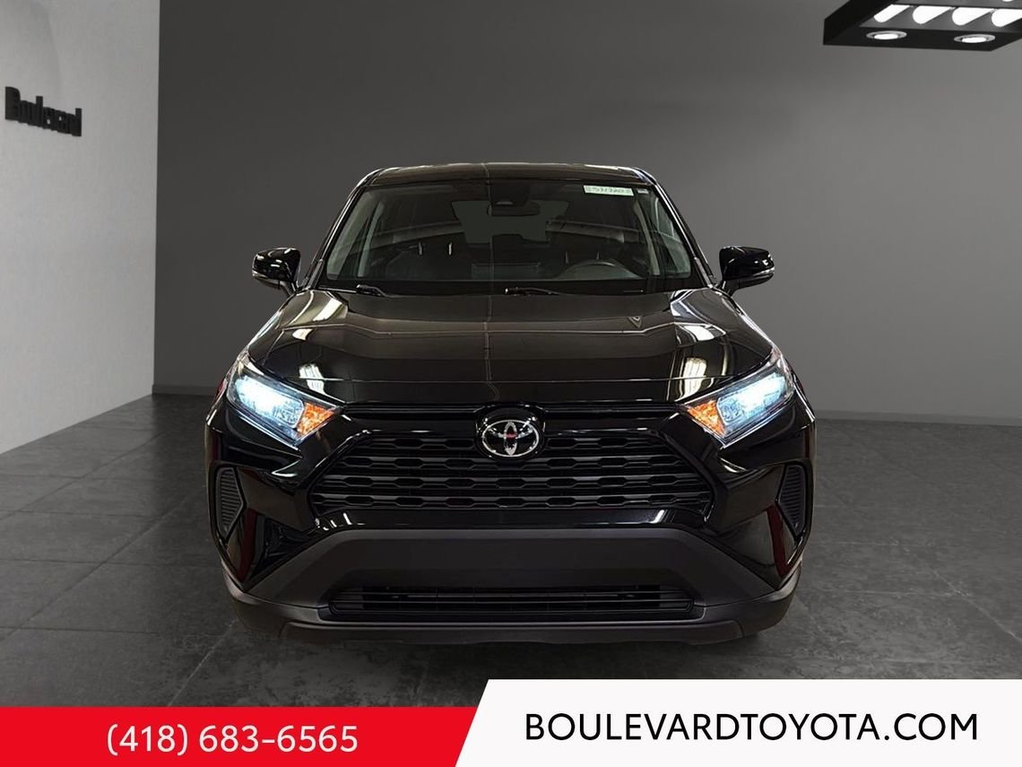 2024 Toyota RAV4 531720-104 | LE Black Québec - photo #1