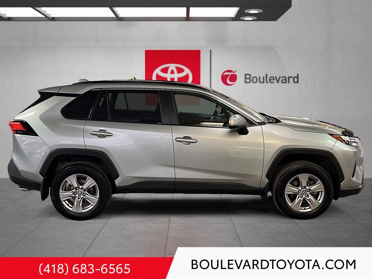 Toyota RAV4 531852-48 | XLE, HYBRIDE, AWD 2023 Argent Québec - photo #2