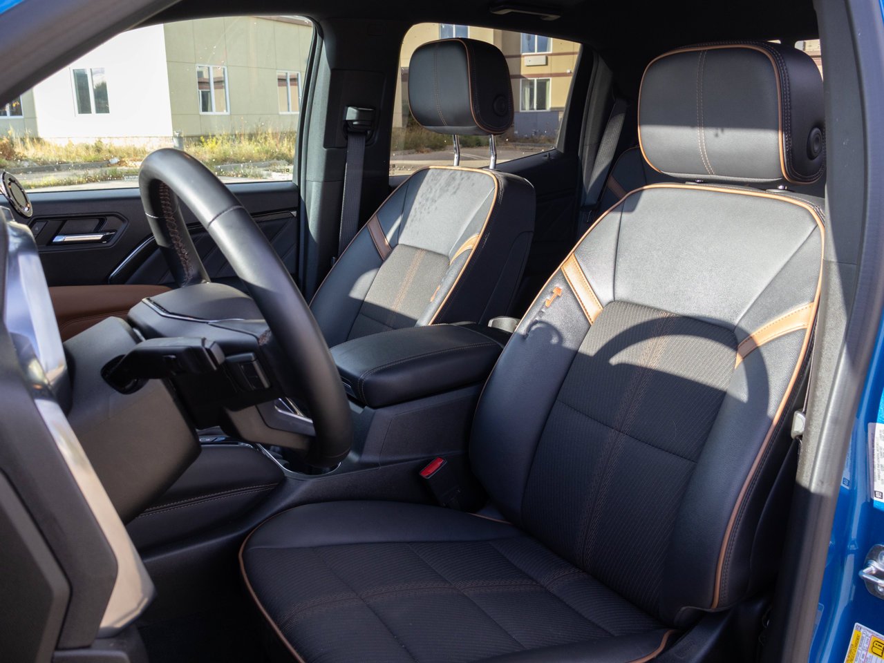 2024 GMC Canyon 4WD Crew Cab AT4 Blue Sherwood Park - photo #15