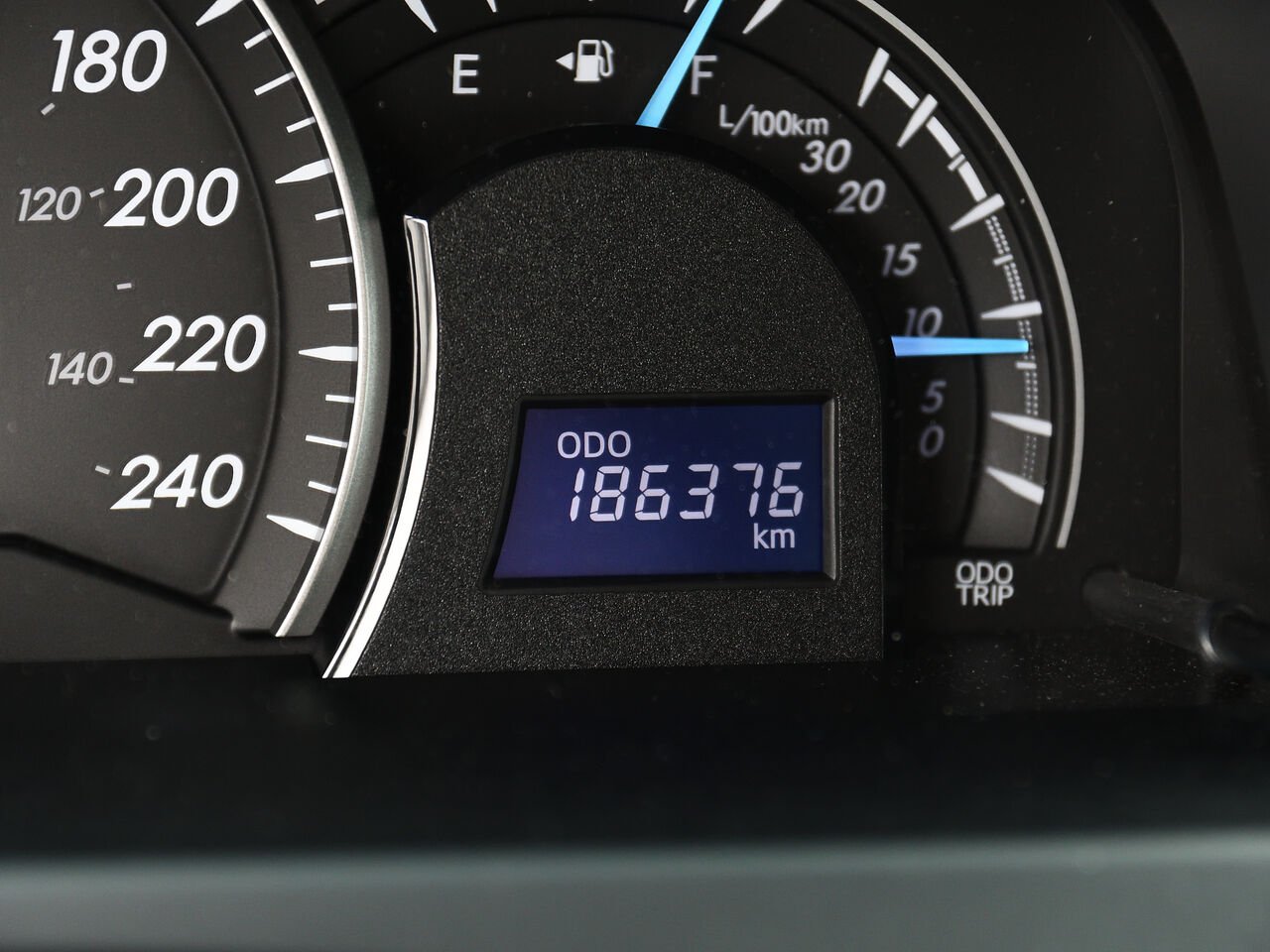 Toyota Camry Berline, boîte automatique, LE 2014 Bleu Saint-Hyacinthe - photo #20