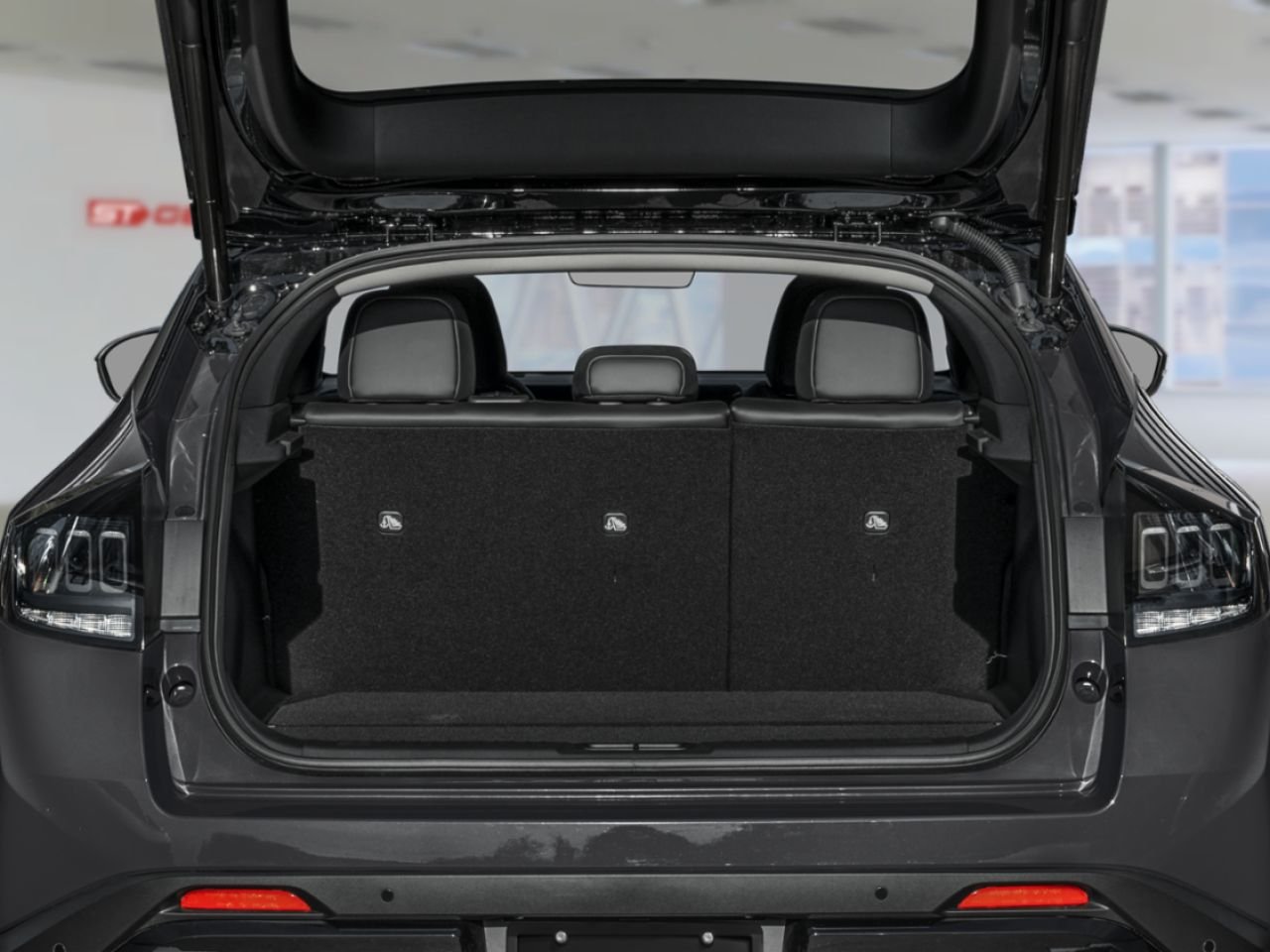 2026 NISSAN LEAF Black Diamond Pearl Saint-Georges - photo #5