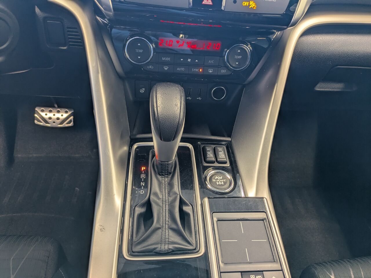 2020 Mitsubishi Eclipse Cross Grey Gatineau - photo #9