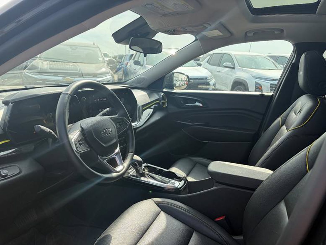 2025 Chevrolet Trax FWD 4dr ACTIV Black Sherwood Park - photo #5