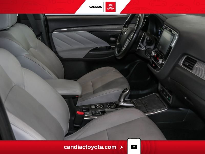 2020 Mitsubishi Outlander Plug-In Hybrid Black Blainville - photo #14