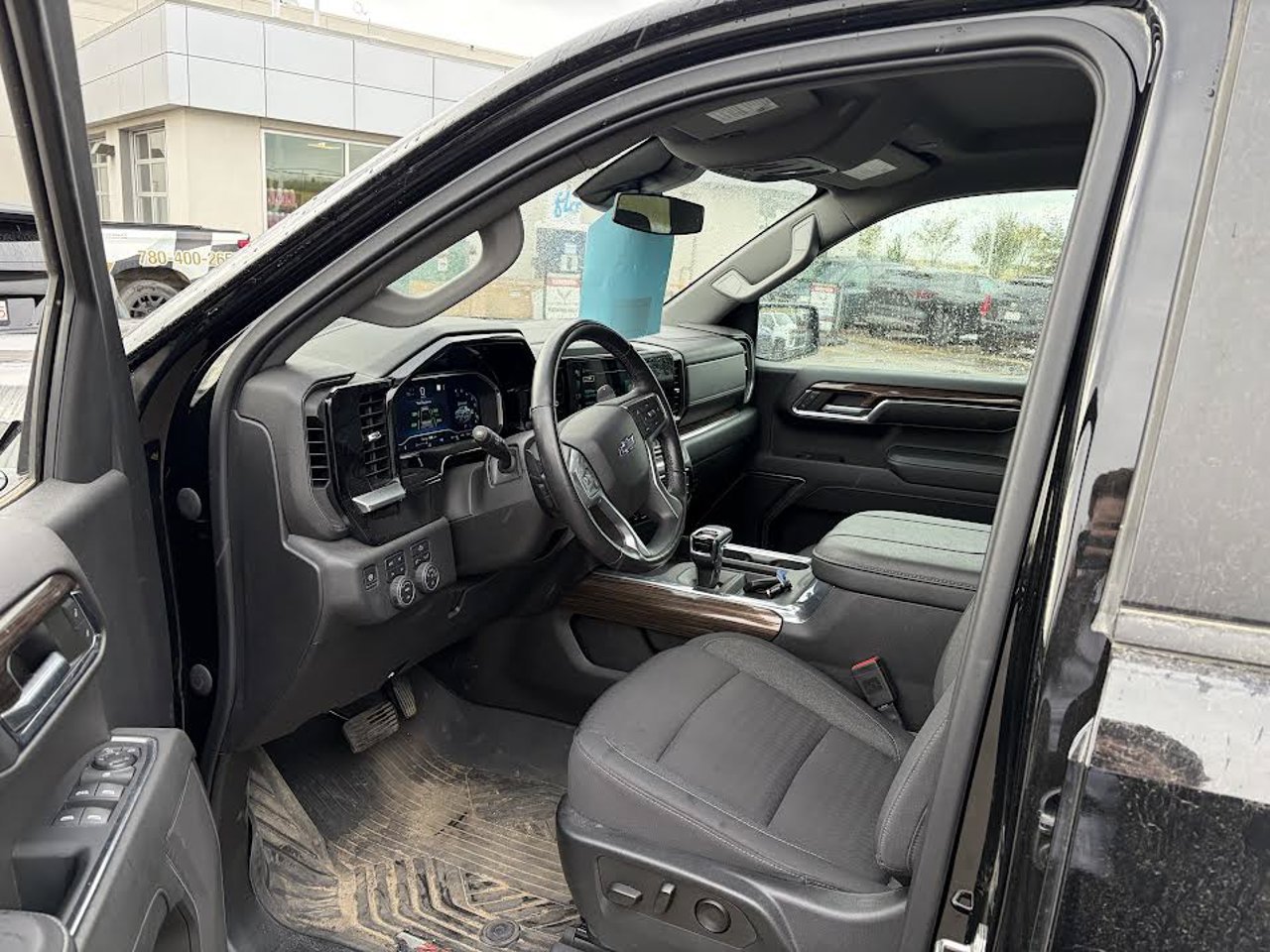2023 Chevrolet Silverado 1500 4WD Crew Cab 147 RST Black Sherwood Park - photo #6