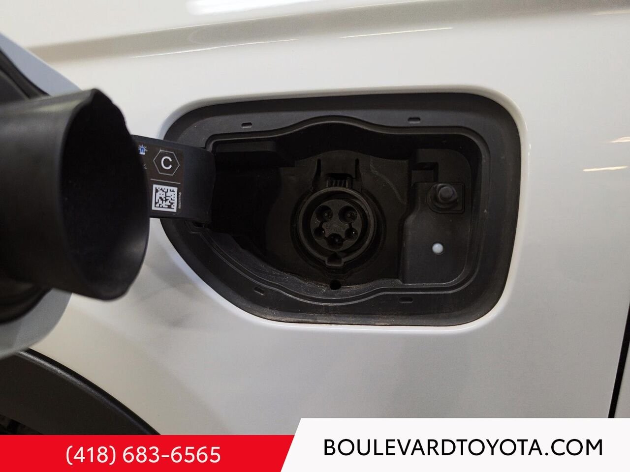 2022 Jeep Grand Cherokee 99505A-120 | TRAILHAWK 4XE, 4X4 White Québec - photo #1