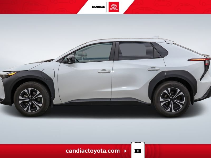 2023 Toyota BZ4X White Laval - photo #4