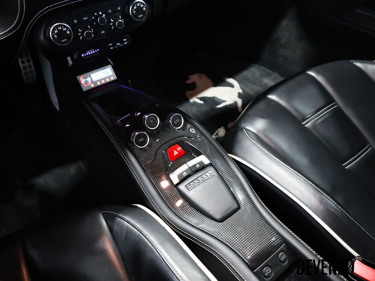 2011 Ferrari 458 Italia White Saint-Eustache - photo #17